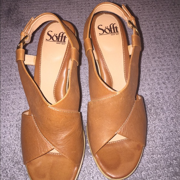 Sofft Shoes - Ladies size 7 sandals Sofft Shoes - Ladies size 7 sandals